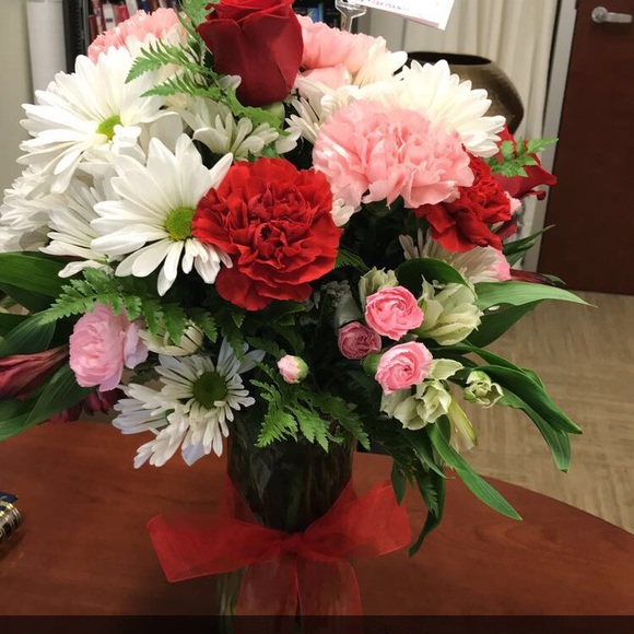 Meet your Posher, Julie - Picture 1 of 1